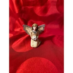 Elements December Angel figure Pavillion Gift Co. 2009 Birthstone Flowers EUC